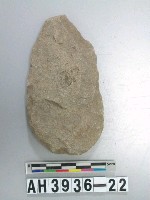 藏品(小型舌刃打製石斧)的圖片